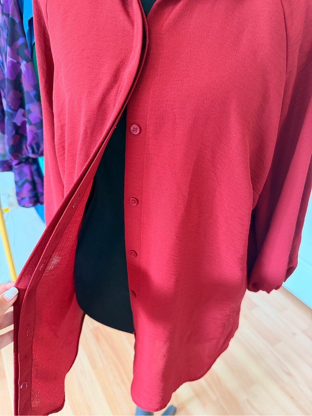 Express Red Collared Button-Front Blouse - Picture 4 of 6